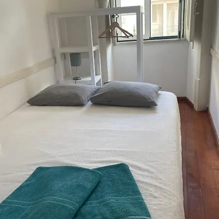 Grupo Ou Familias Лісабон