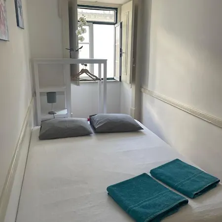 Апартаменти Grupo Ou Familias Лісабон